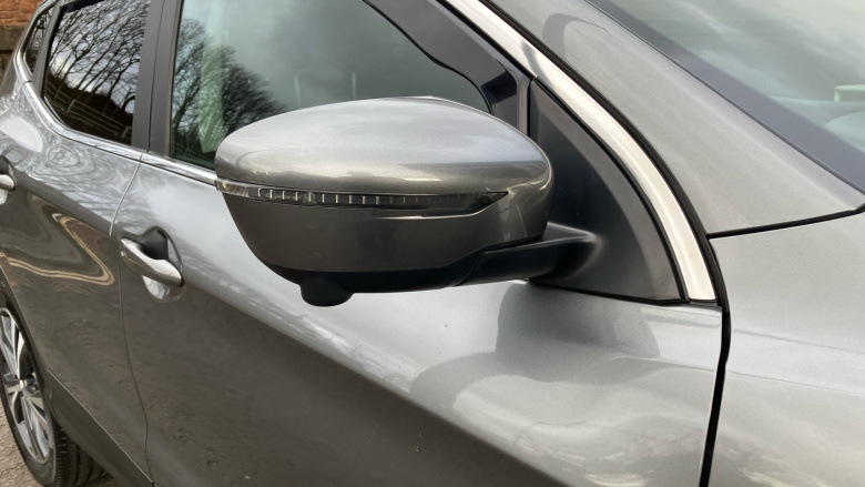 Nissan Qashqai 1.5 dCi N-Connecta 5dr Diesel Hatchback